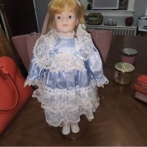 Bearly people 1988 limited edition porcelain doll